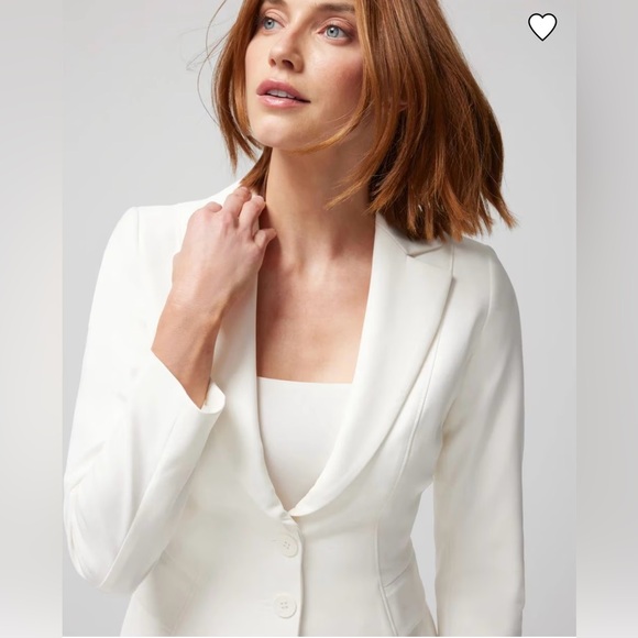 WHBM Signature Blazer in Ecru - Picture 4 of 13